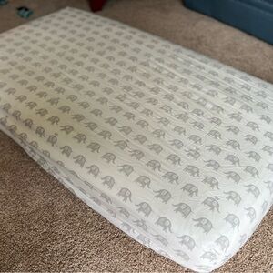 Pottery Barn Kids Organic Cotton Crib sheet Taylor gray elephants